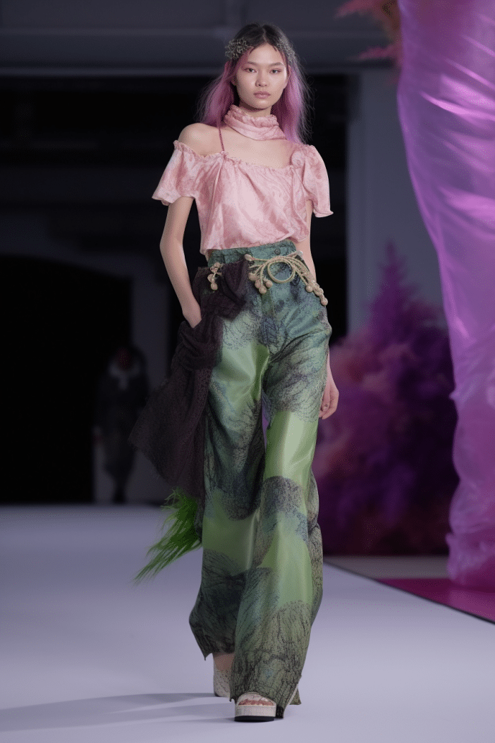 LIVETREND AI generations